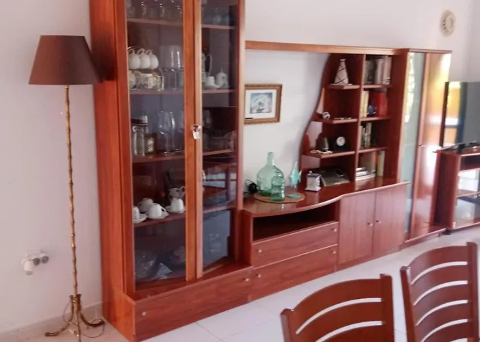 Beach Apartment شقة *